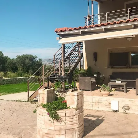 Holiday home Villeta Nikol “νηνεμία”