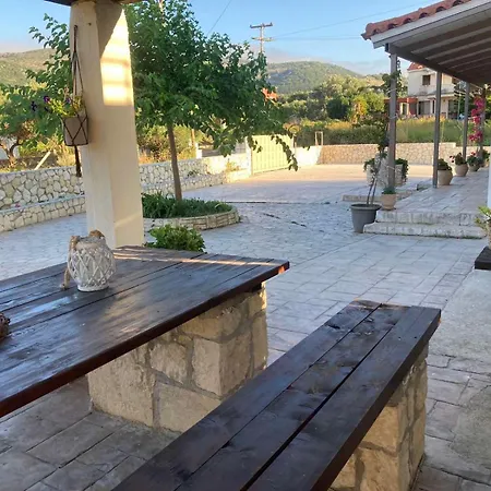 Villeta Nikol “νηνεμία” Casa vacanze Lixouri