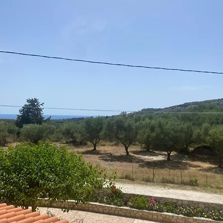 Villeta Nikol “νηνεμία” * Lixouri